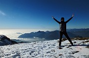 63 Abbracciando il mondo...sotto un mare di nebbia